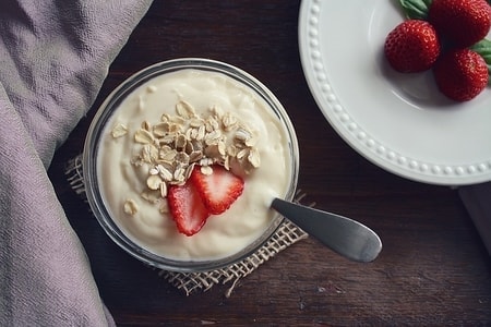 25 Most Healthy Human Food for Pomeranians 10 Yogurt