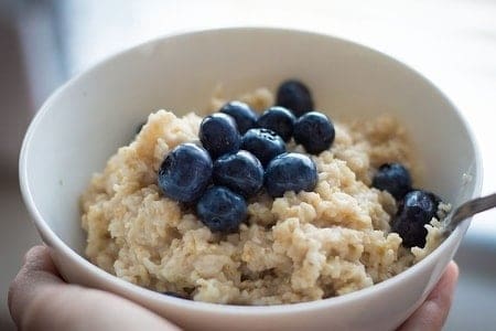 25 Most Healthy Human Food for Pomeranians 12 Oatmeal
