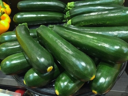 25 Most Healthy Human Food for Pomeranians 22 Zucchini